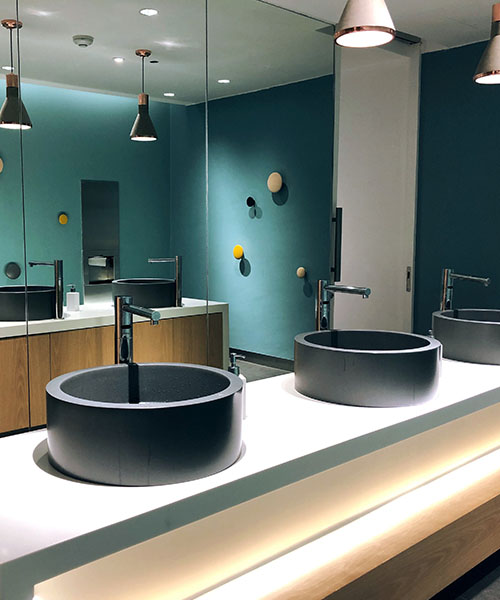 restroom-interior-2025-03-15-05-44-33-utc